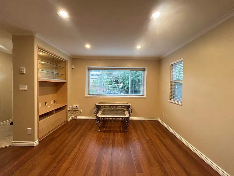 3147 W 8th Ave — Photo 4