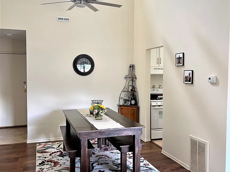 48 Lawson Ln #48 — Photo 7