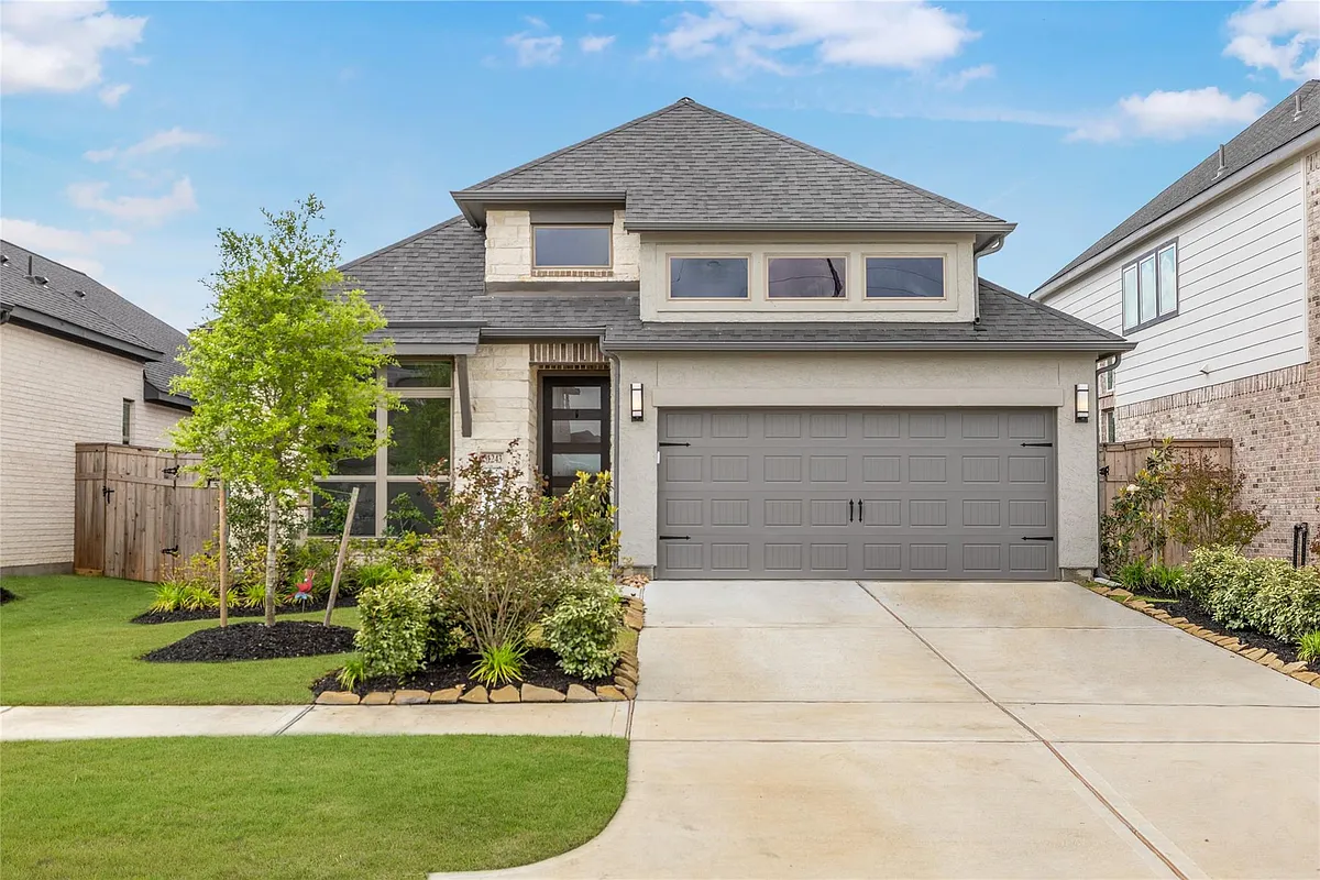 Building Photo - 31243 Riley Heights Dr