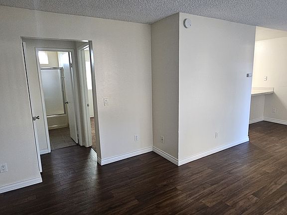 4th image of 280 Wells Ave APT O
