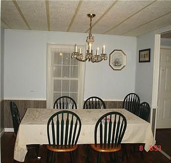 3rd image of 1729 Country Club Rd