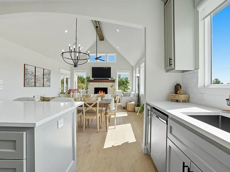 4200 Abbey Park Dr — Photo 11