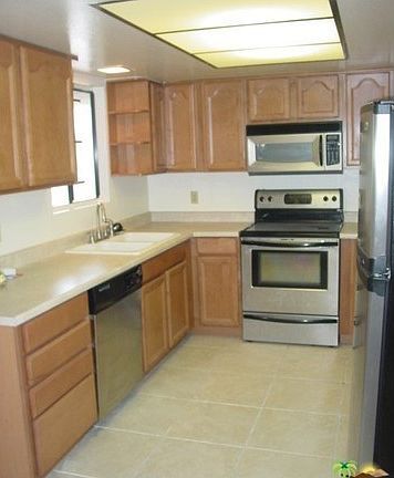 4th image of 5301 Waverly Dr #194