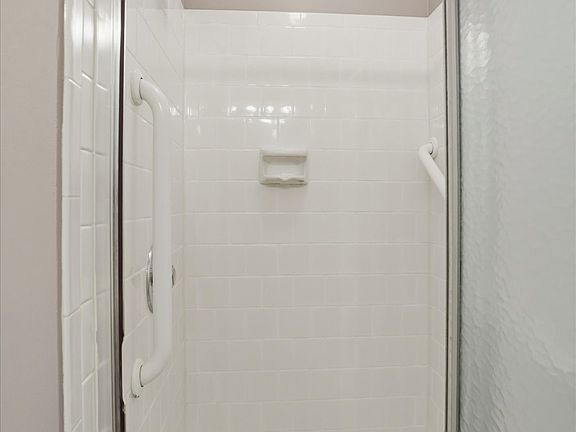 4th image of 5 Lough Mask Ct APT 201