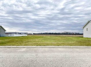 151 Parish Pkwy #18, Winamac, IN 46996