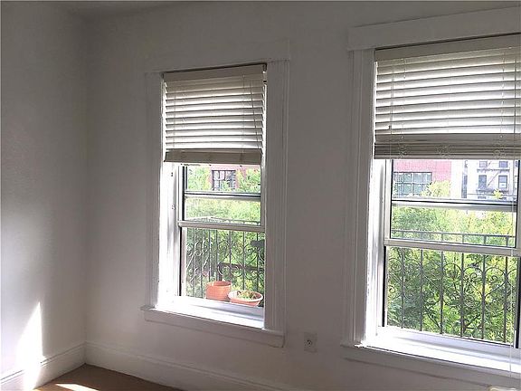 5th image of 561 Saint Johns Pl APT 3A