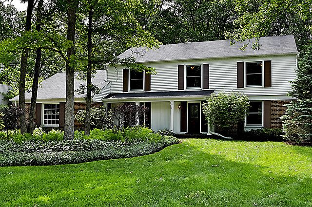 1st image of 35 Portshire Dr