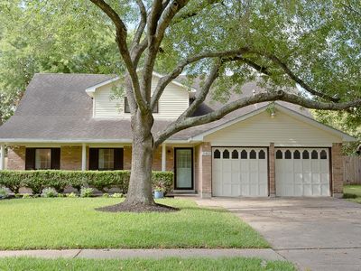 11403 Brighton Ln, Meadows Place, TX, 77477