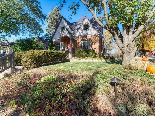 322 E Elm St, Lombard, IL 60148