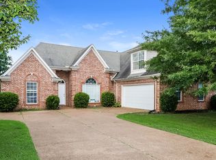 10250 Spruce Grove Ln, Cordova, TN 38016
