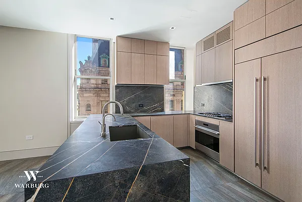 Rented by Warburg | media 30