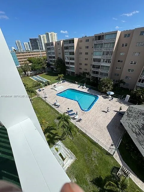 Meadowbrook Towers Condo — Photo 3