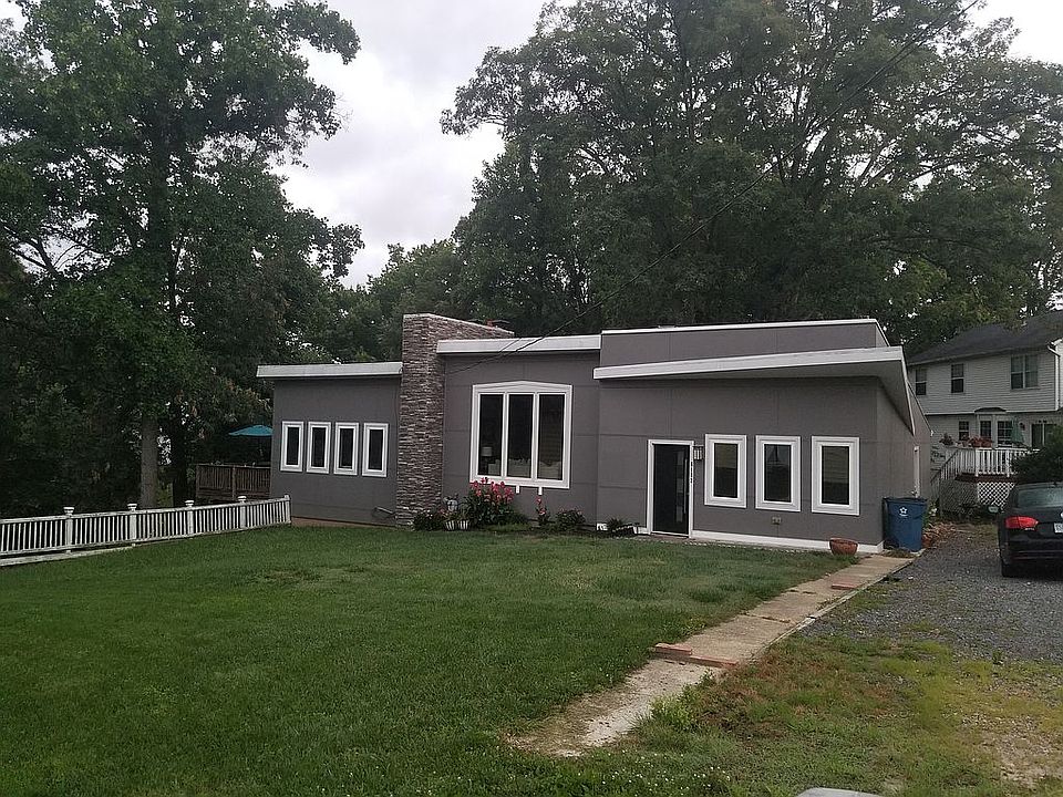 1st image of 6132 Valley View Dr