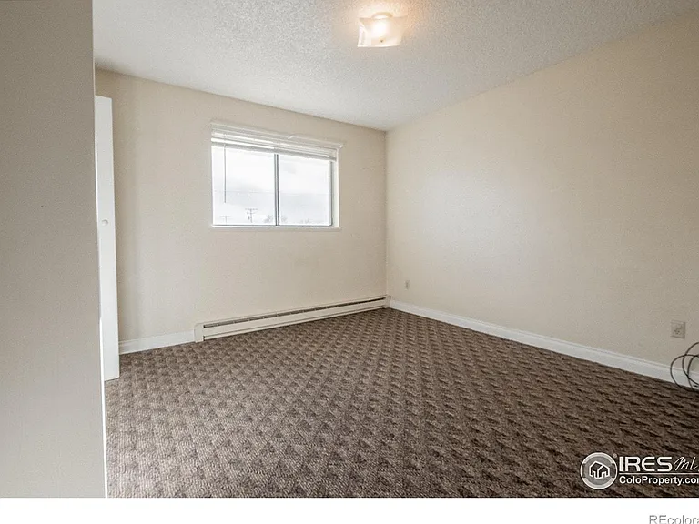 333 Custer Ave #1 — Photo 9