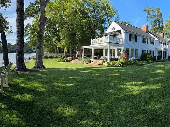 1105 Rose Ln, Virginia Beach, VA 23451