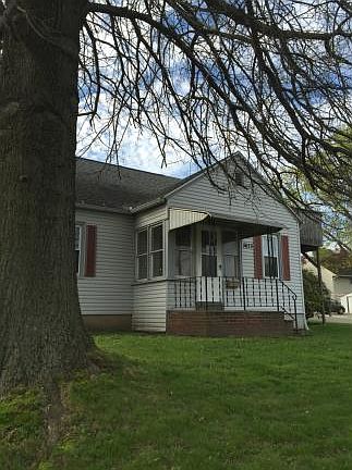 3rd image of 3673 Watson Blvd