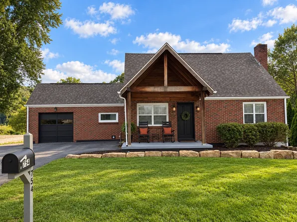 754 Spring St, Harmony, PA 16037