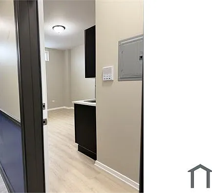 22 N Pulaski Rd #1F — Photo 8