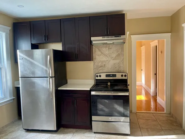 123 Rodney St #2, Worcester, MA 01605