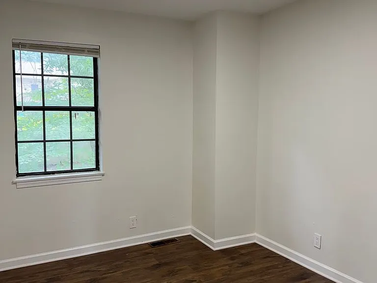 8 Davidfield Cv — Photo 22