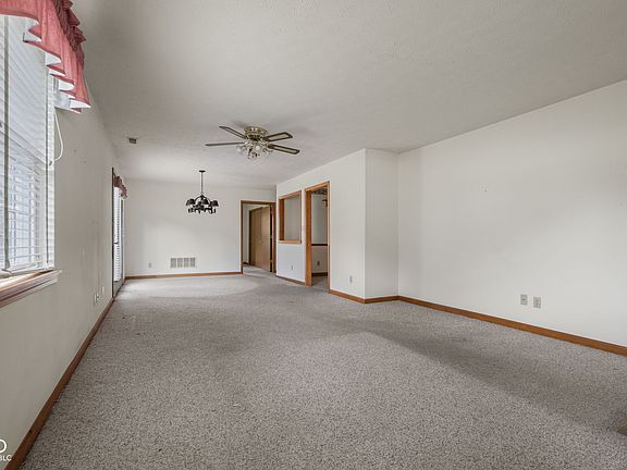 5th image of 6712 S New Jersey St