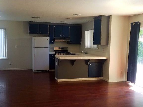 5th image of 5017 Blue Spruce Ct