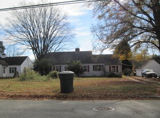 1526 Rankin Rd, Greensboro, NC 27405