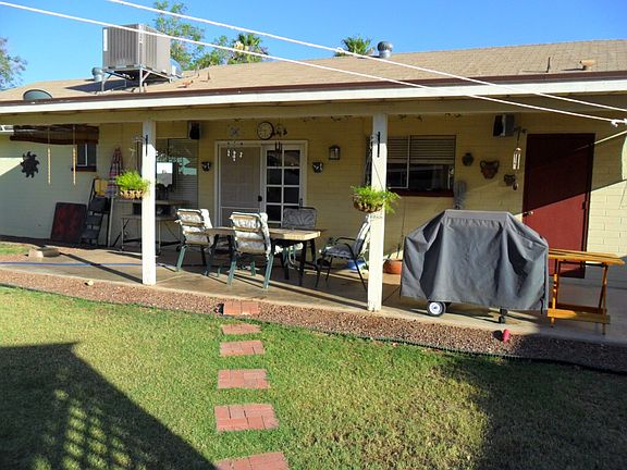 4th image of 2506 E Carmel Ave