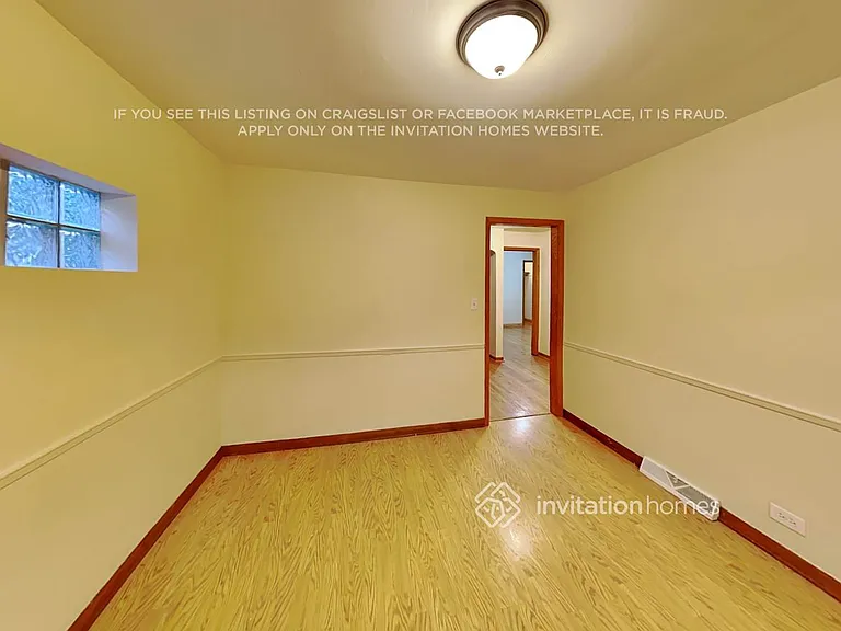 10933 S Tripp Ave — Photo 14
