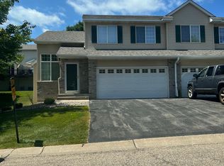 13429 Settlers Ridge Dr, Burnsville, MN 55337