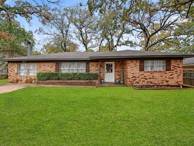 913 Amsden St, Denison, TX, 75020