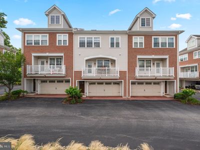 17 Village Sq, Paoli, PA, 19301