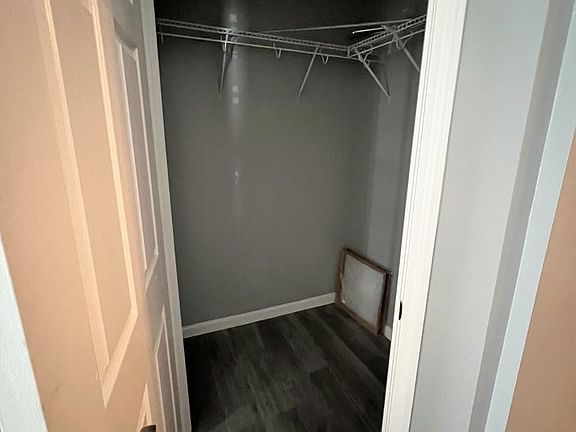 5th image of 3310 Harbour Pointe Pl Unit 1