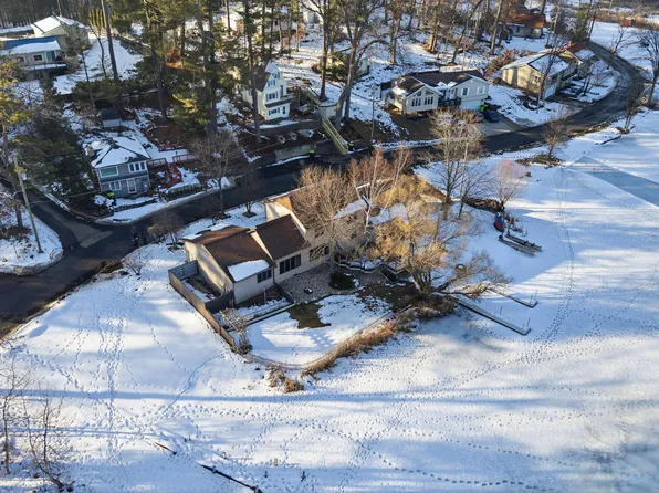 360 W Baldwin Lake Dr, Greenville, MI 48838