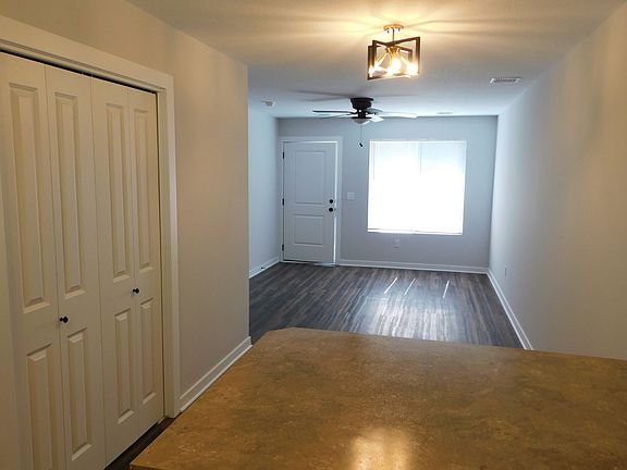 5th image of 311 S Taylor St