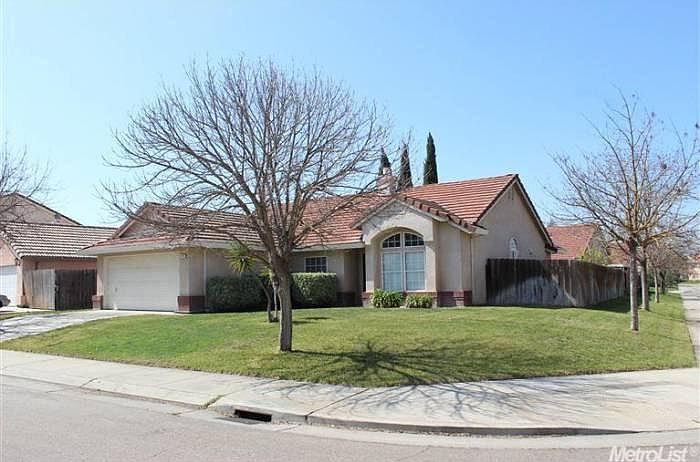 Front of the home, spacio