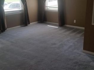 110 Sunset Dr, Junction City, KS 66441