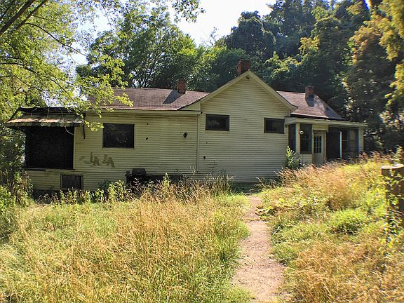 3rd image of 2819 Gallia St