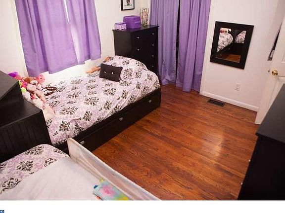 5th image of 307 Chapel Ave