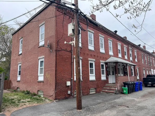 2 Four Holmes St, Allston, MA 02134