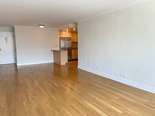 Rented by Stonehenge NYC LLC | media 4