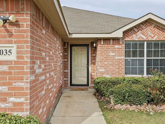3rd image of 2035 Kingsbridge Dr