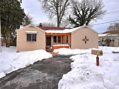 28 Sorenson Rd, West Haven, CT, 06516
