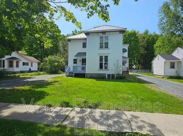 17 19th Ave, Cambridge, NY