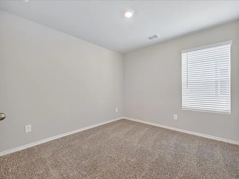 5568 Corduroy Rd — Photo 17
