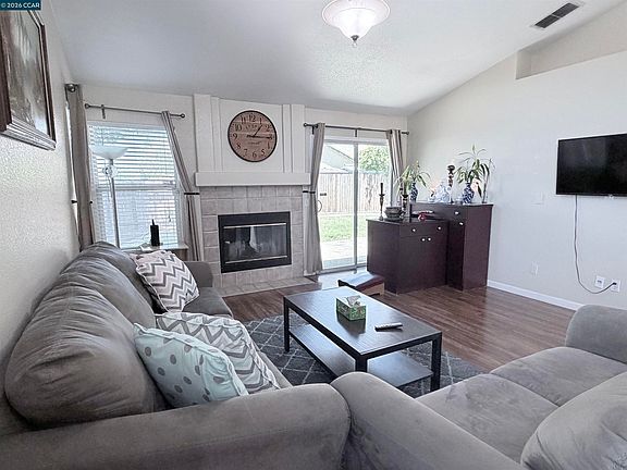 4th image of 8551 Summer Knoll Way