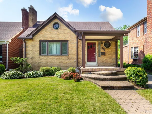 1565 Superior Blvd, Wyandotte, MI 48192