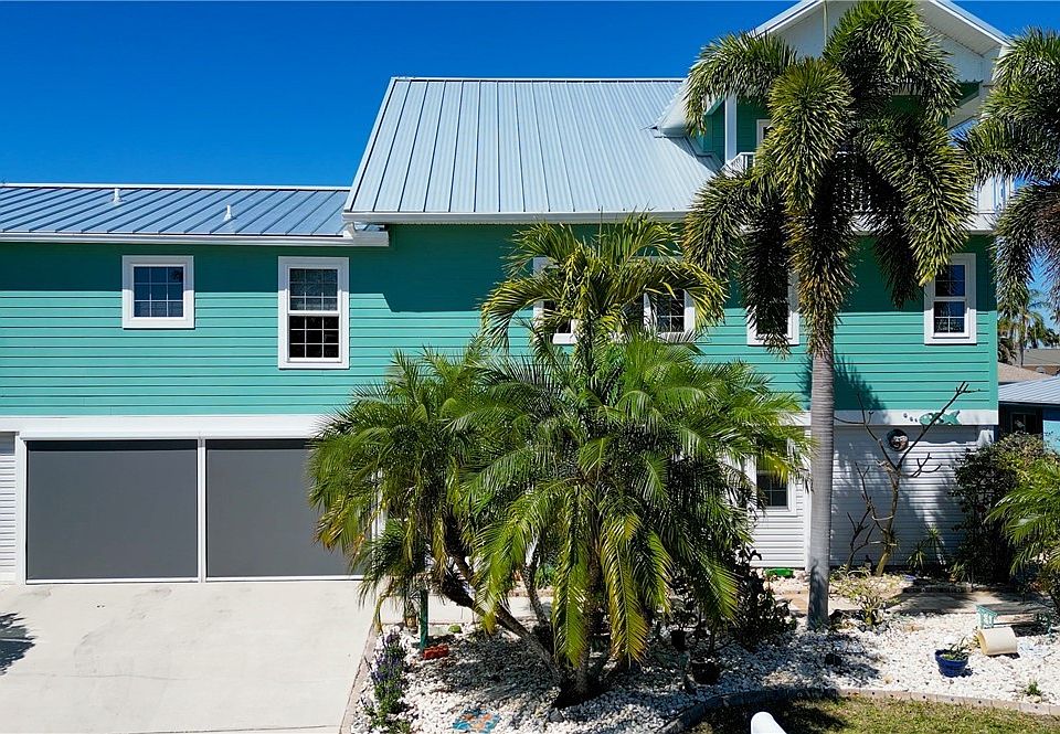 2702 Bruce St, Matlacha, FL 33993 | MLS #2026010053 | Zillow