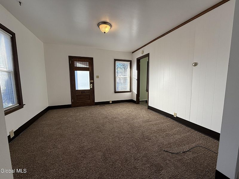 5th image of 30 Lexington Avenue