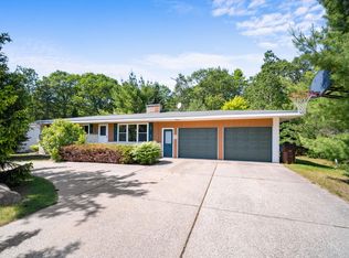 4576 Onaway Rd, Indian River, MI 49749